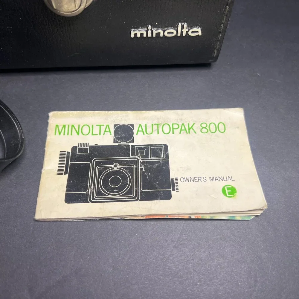 Vintage Minolta Autopak 800 Black Leather Hard Camera Case w/ Strap & Manual